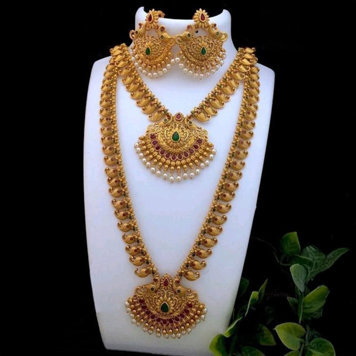 Exclusive Design Necklaces Set for Women